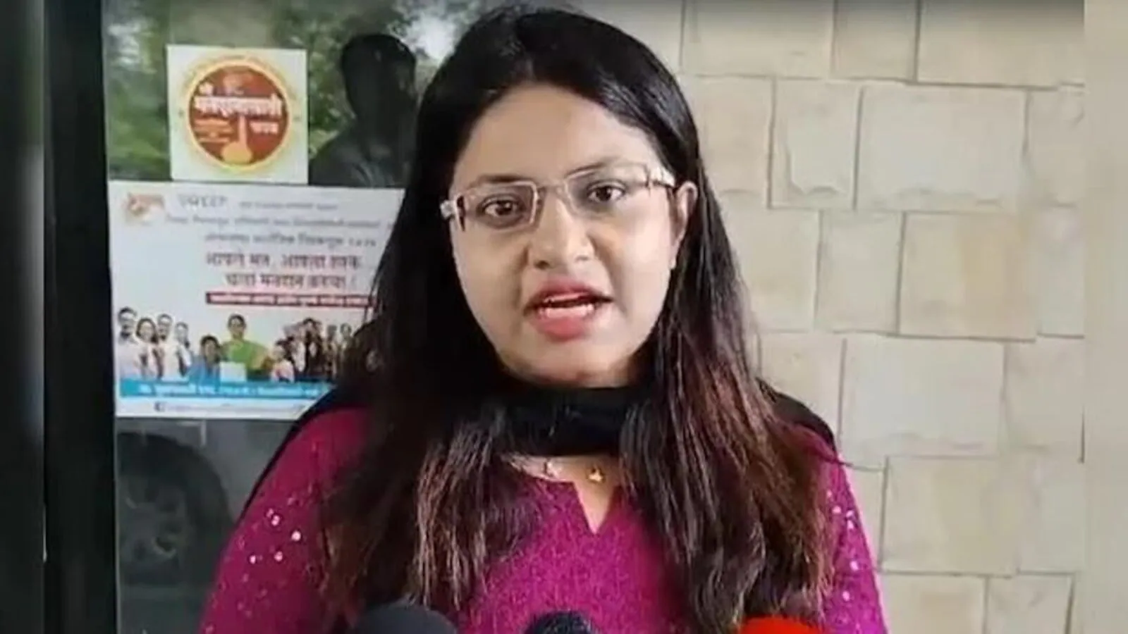 पूजा खेडकर यांना चौकशीसाठी हजर राहण्याचा सर्वोच्च न्यायालयाचा आदेश !